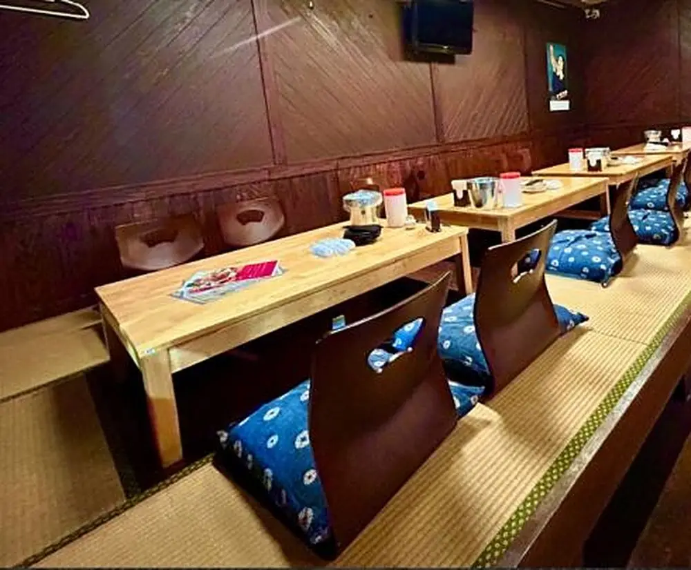 Tatami seating